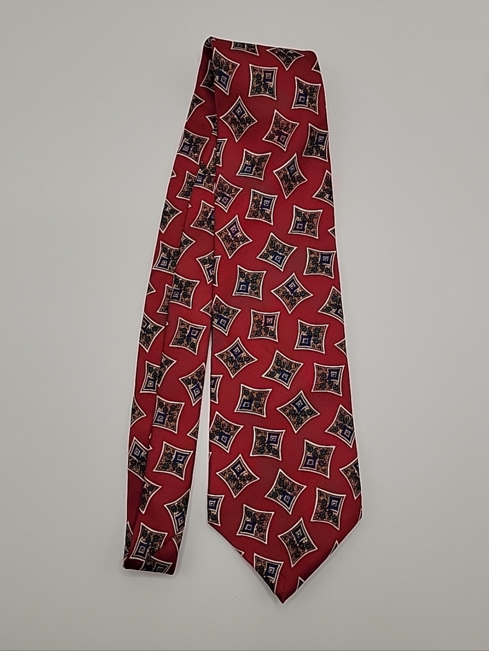 Classic Red Patterned Men's Tie Kuppenheimer